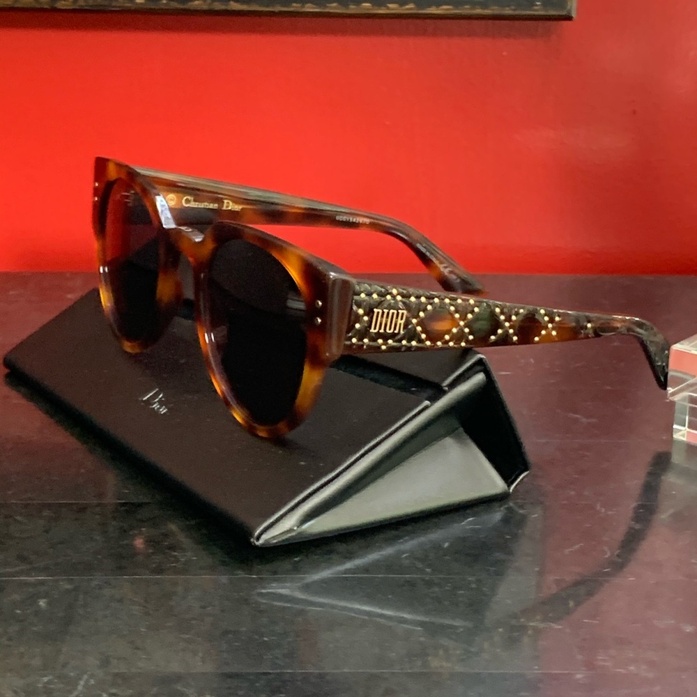DIOR Tortoiseshell & Gold Sunglasses NIB!! - Picture 5 of 16